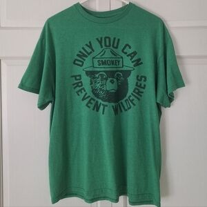 Smokey Bear graphic t-shirt